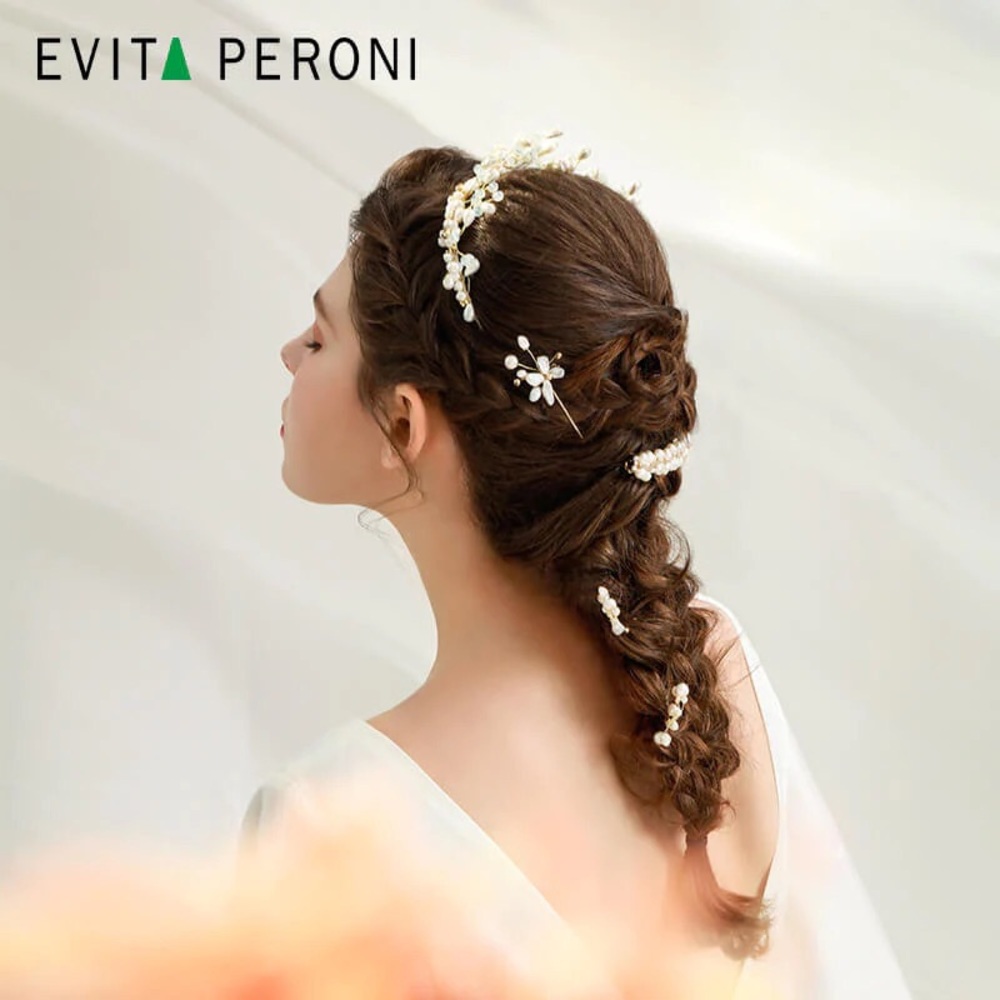 New Evita Peroni “Jackie Pearl” Set Of Three Hair Pins Gold Rods